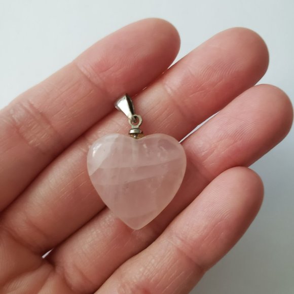 Rose Quartz Heart Gemstone Pendant - Picture 2 of 3